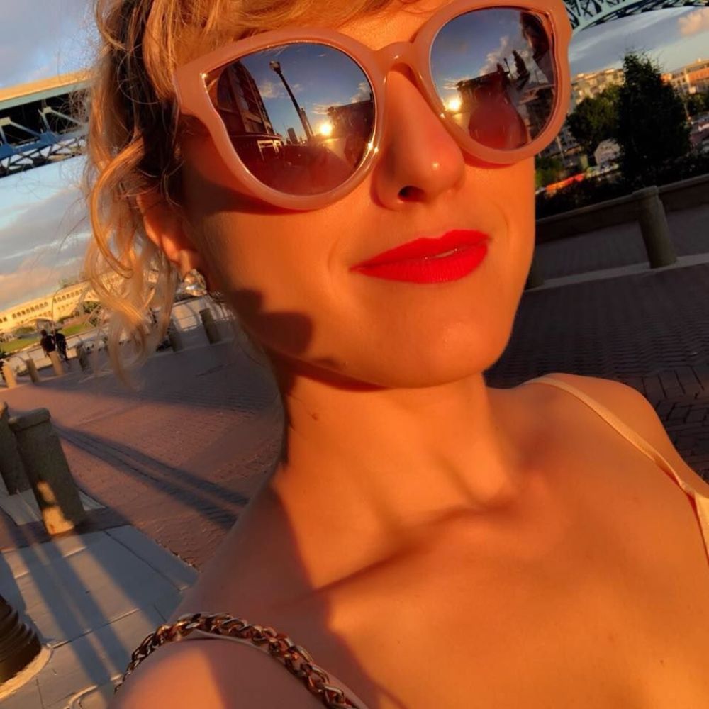 Meet your Posher, Bruna